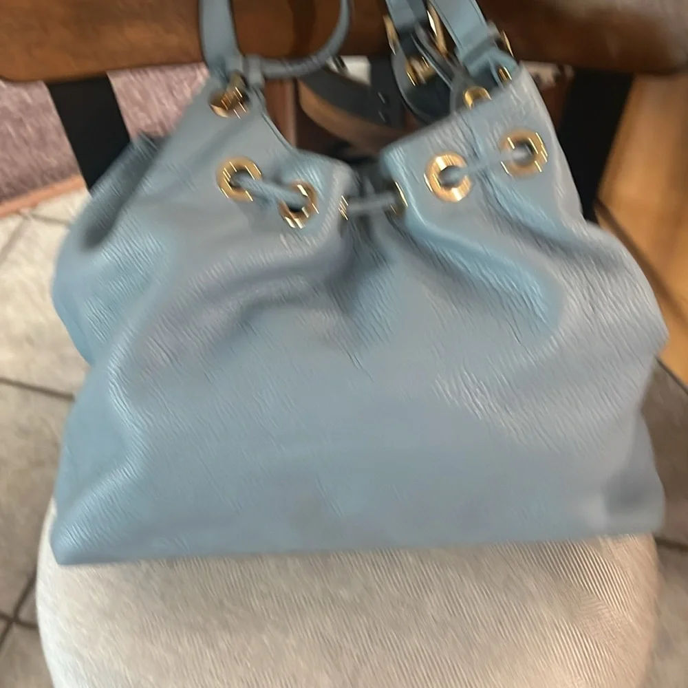 Elegant Blue Leather Tote Bag.  Soft Leather. - Picture 2 of 4